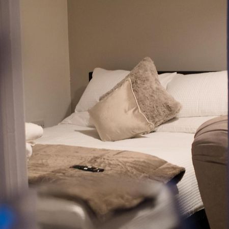 1 Bedroom Apartment - The Opal Cheltenham Exteriér fotografie