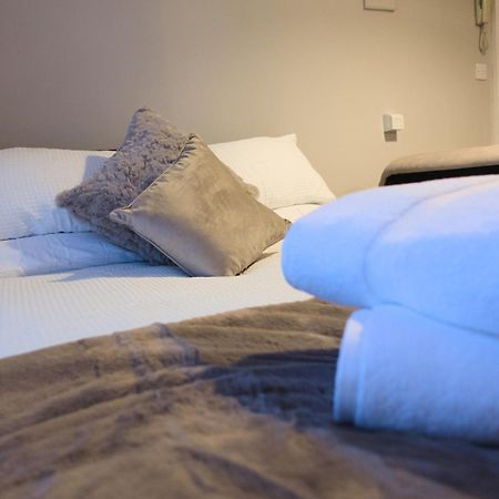 1 Bedroom Apartment - The Opal Cheltenham Exteriér fotografie